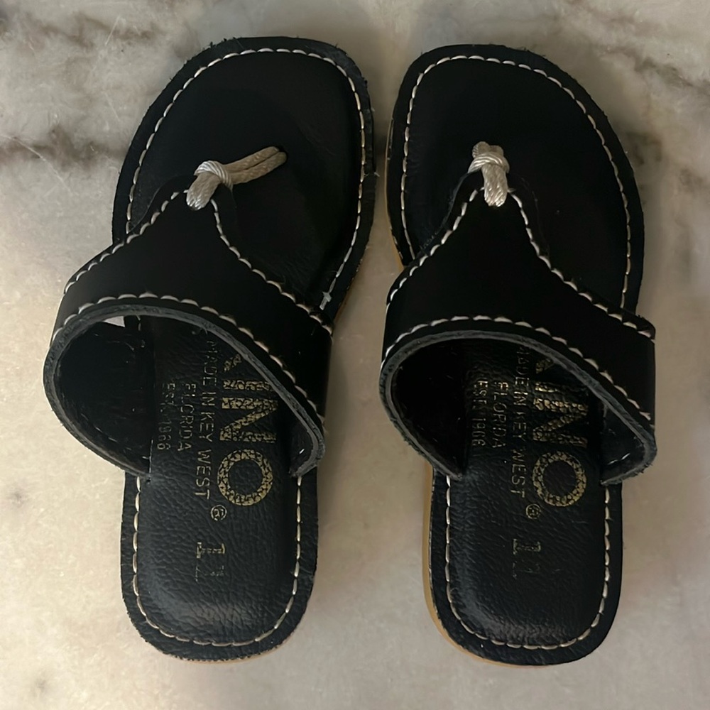 Kino’s Coral Lily Leather Key West sandals